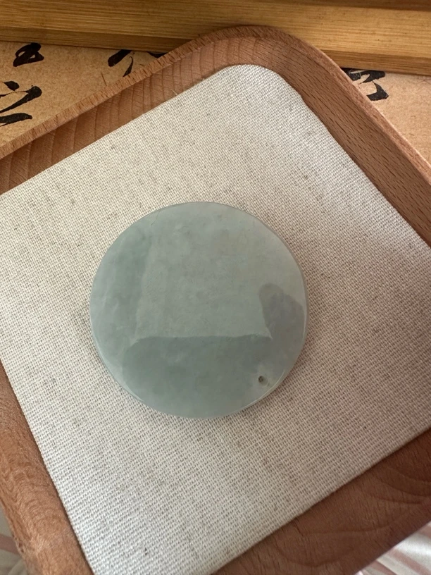 天然翡翠A货无事牌吊坠