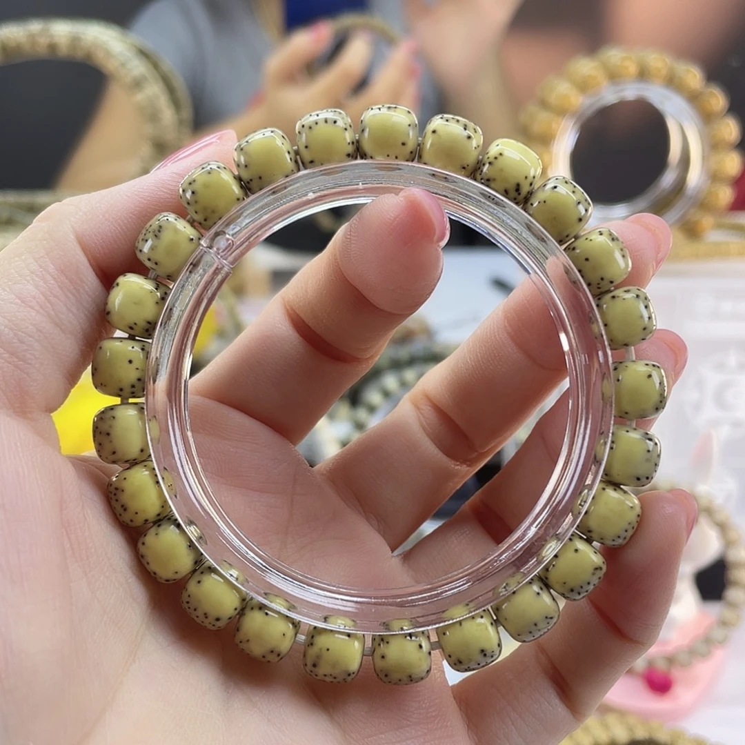 星月菩提吊坠绿背河豚