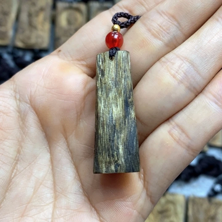 沉香手把件奇楠沉香素牌吊坠