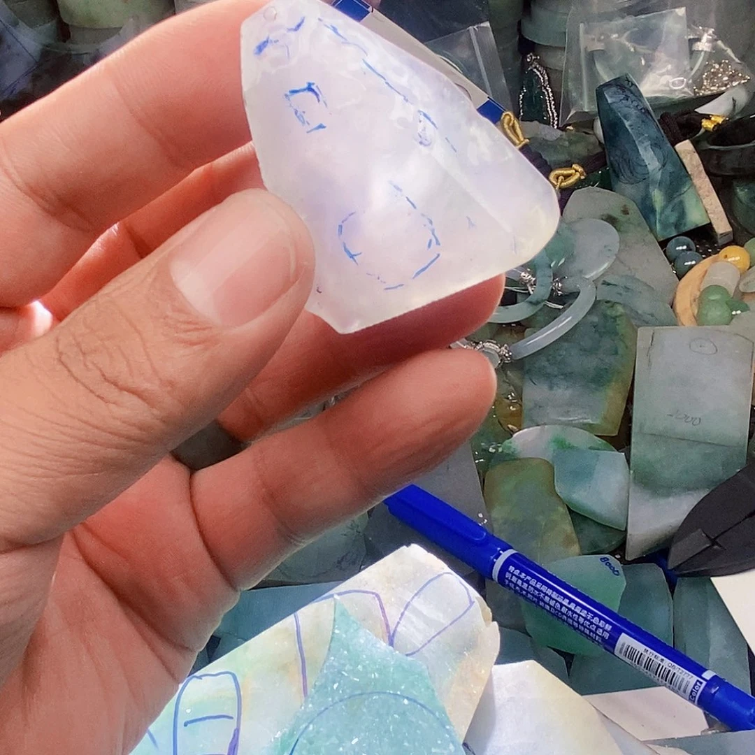 颈饰未镶嵌翡翠翡翠