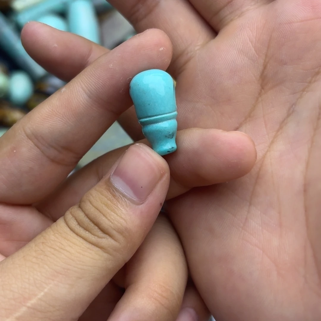 南红玛瑙未镶嵌珠宝奇石