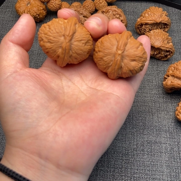 文玩核桃把件元宝40