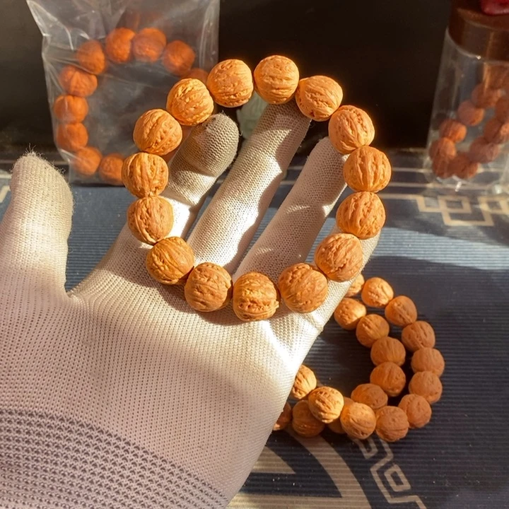 文玩核桃手串……35