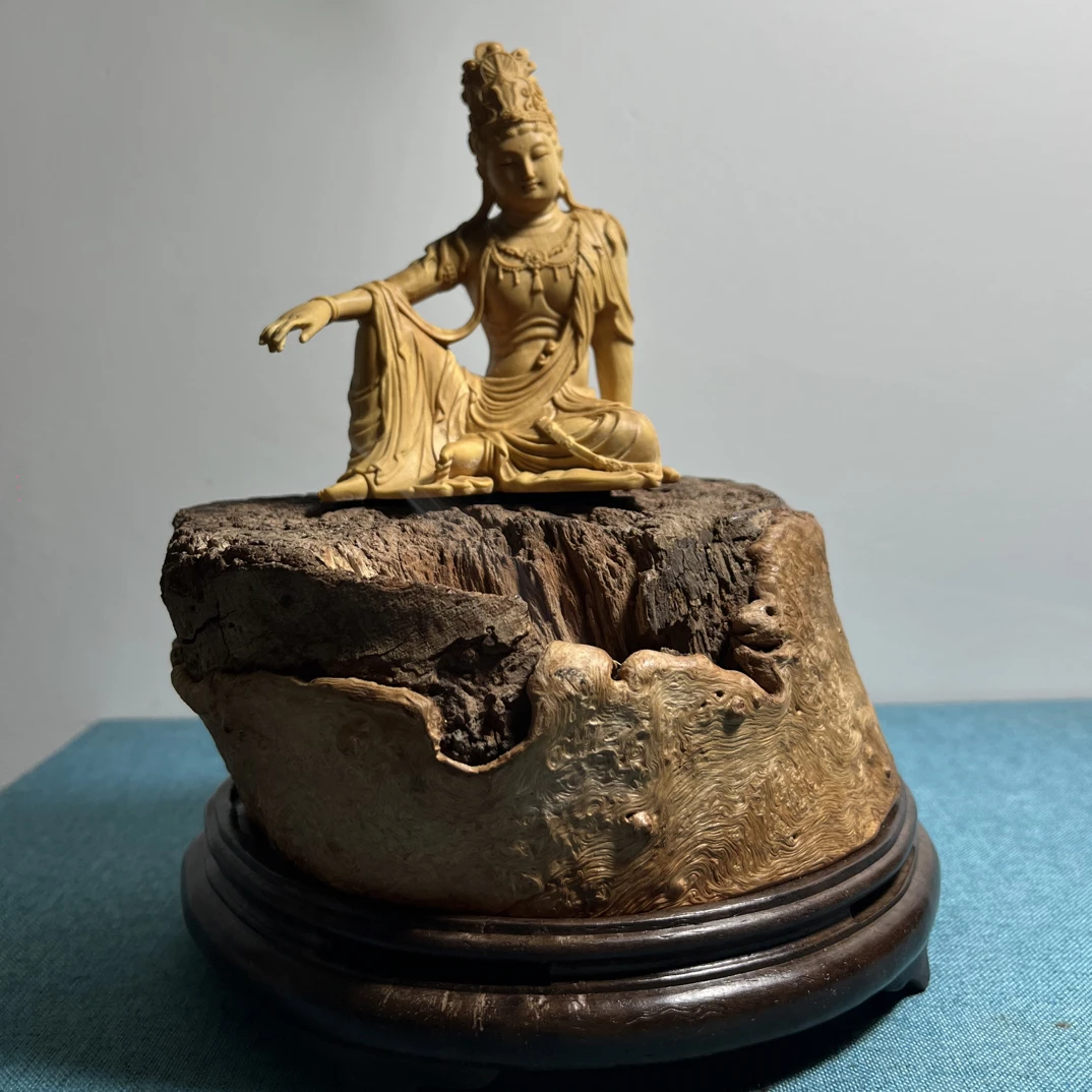 荔枝木香炉底座搭赔黄杨木自在观音一套工艺品摆件