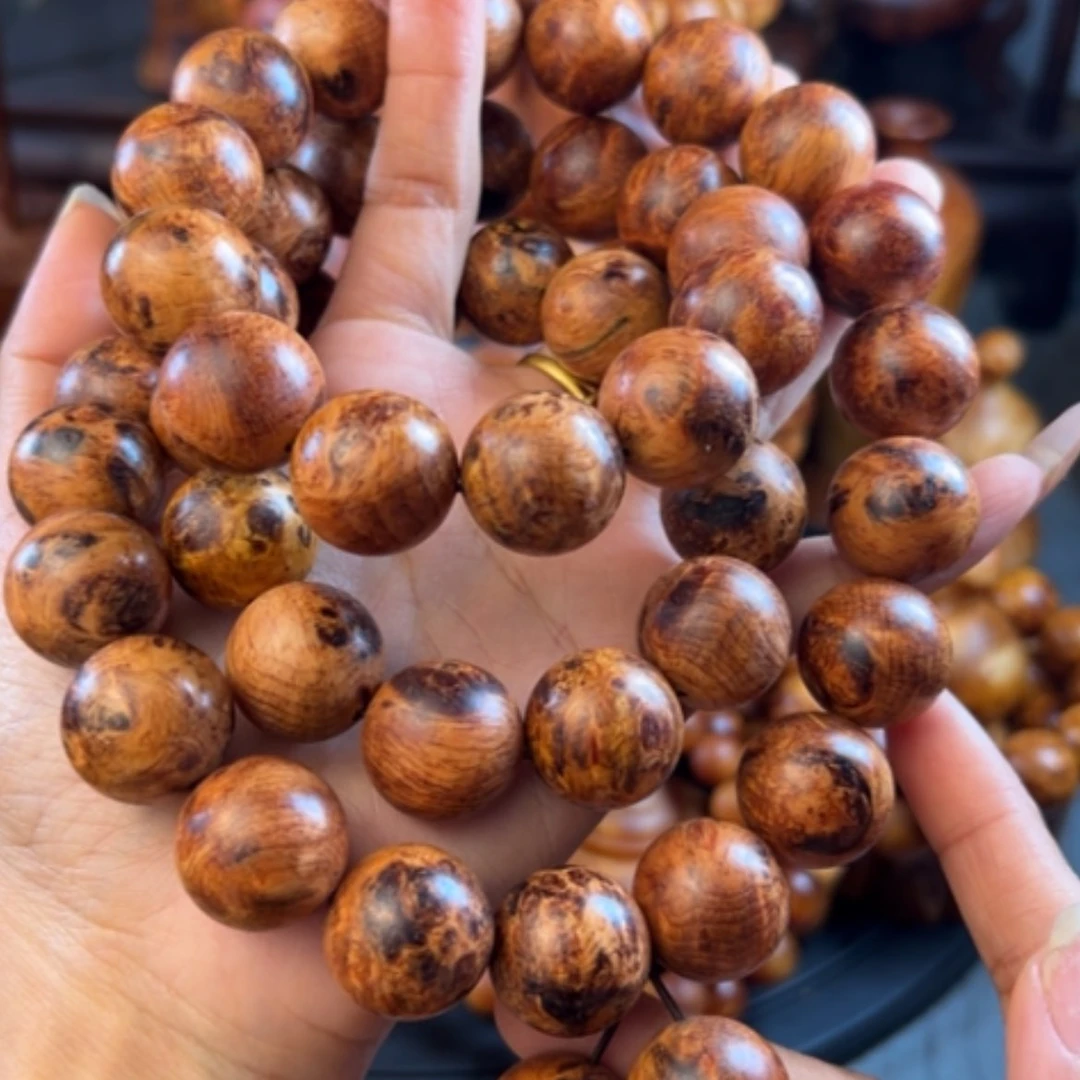 【闪购商品】松木（琥珀木）手串/手链美****萨福利不退货