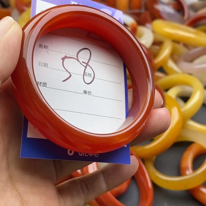 石英质玉未镶嵌手镯