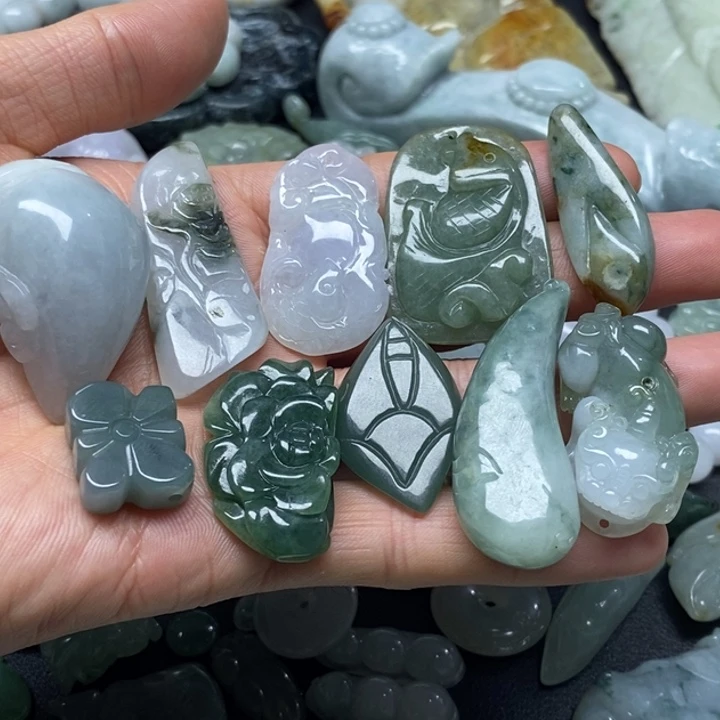 翡翠未镶嵌颈饰天然翡翠