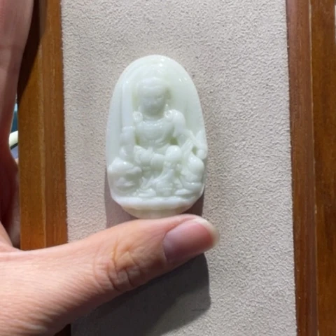 蓝田玉（蛇纹石化大理石玉）颈饰未镶嵌在****琪