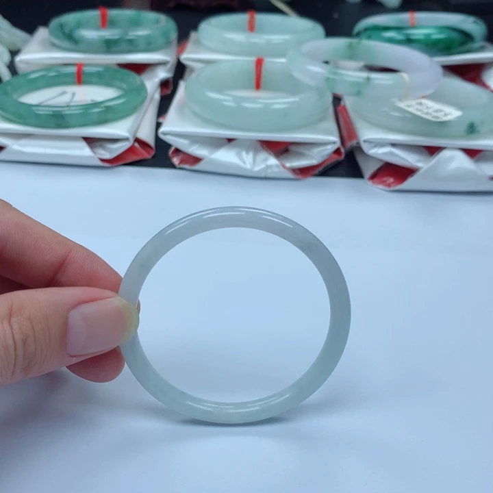 未镶嵌手镯翡翠53圈