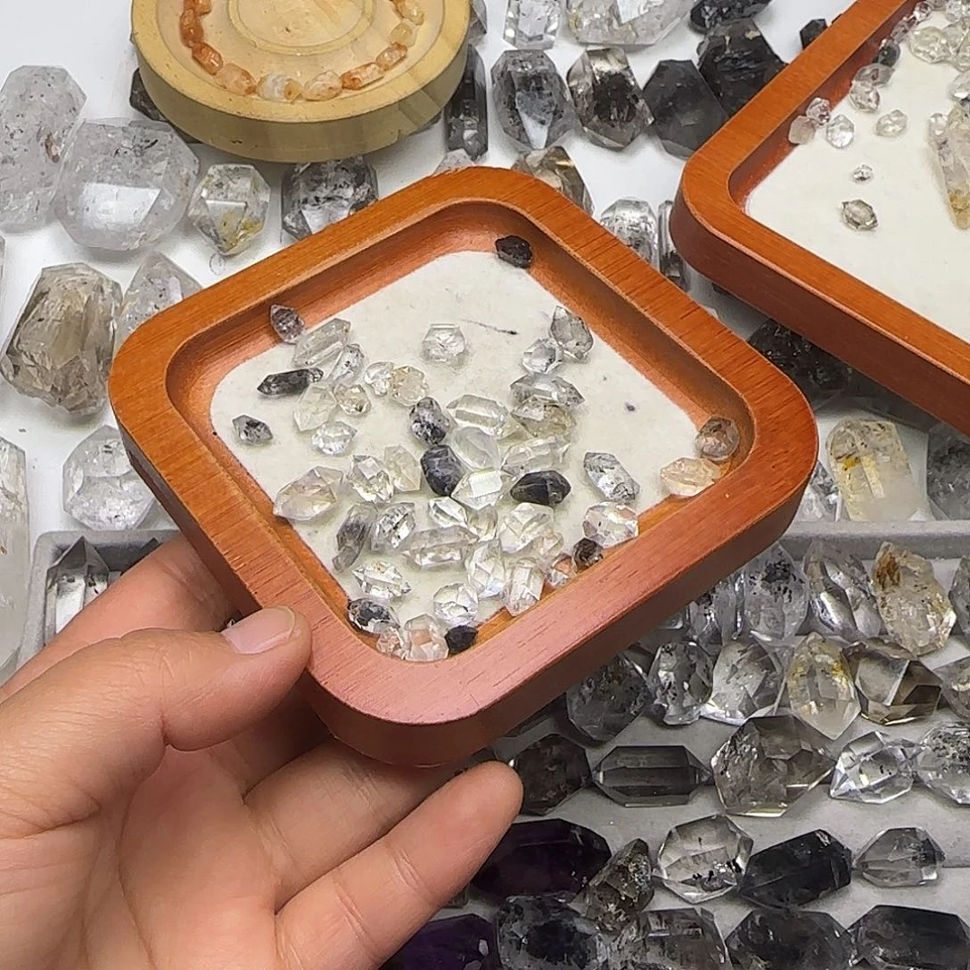 淋***雪珠宝半成品水晶未镶嵌
