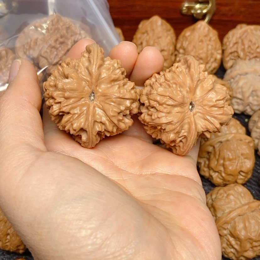 【闪购商品】吊坠文玩核桃M****.官帽47