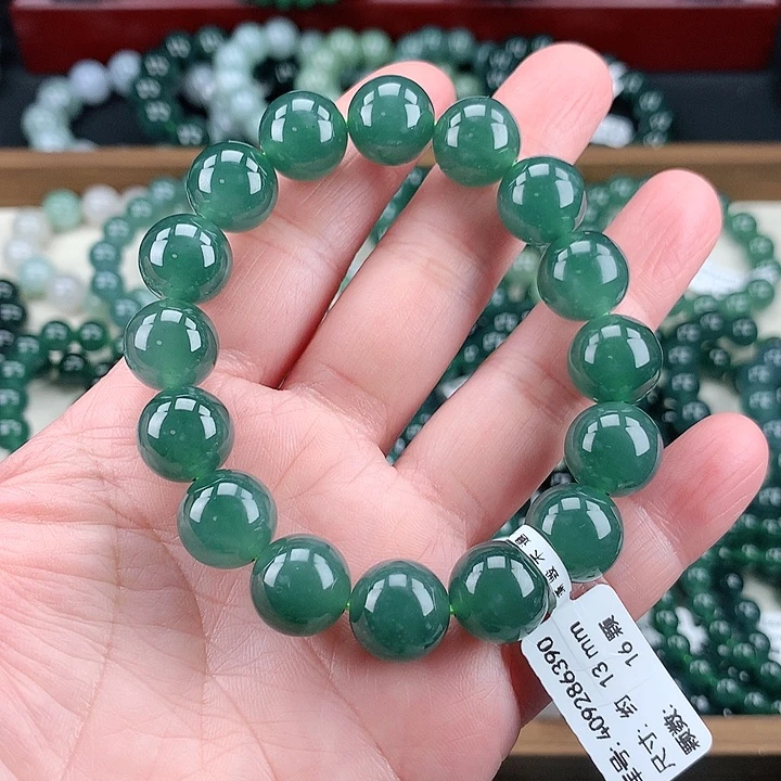 翡翠未镶嵌毛衣链