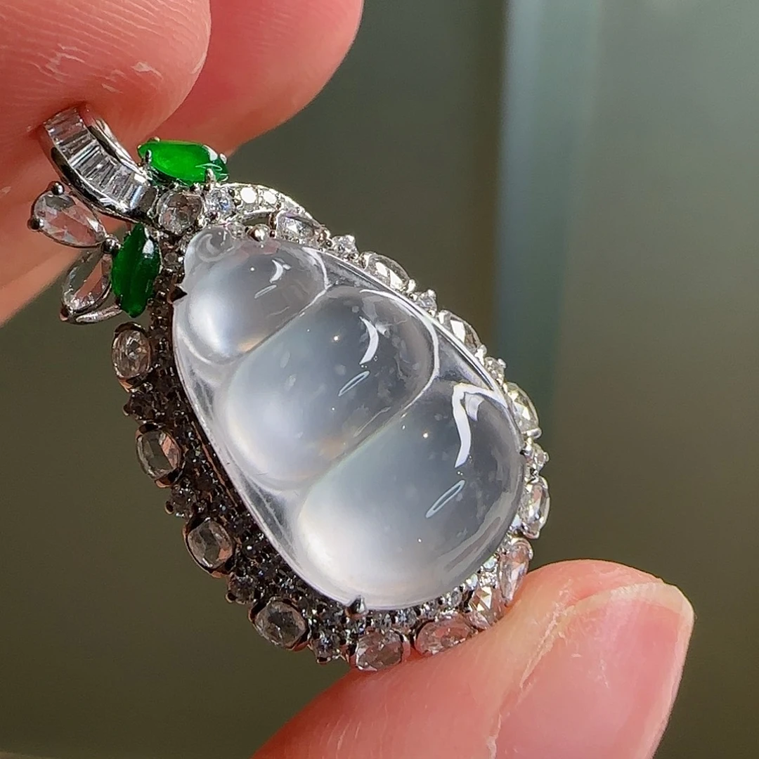 翡翠18K金镶嵌颈饰天然翡翠