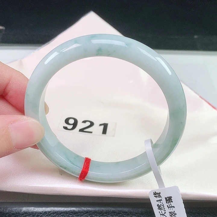 翡翠未镶嵌手镯921