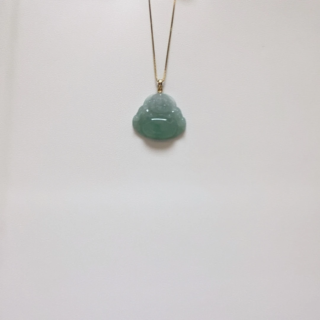 翡翠18K金镶嵌颈饰简单