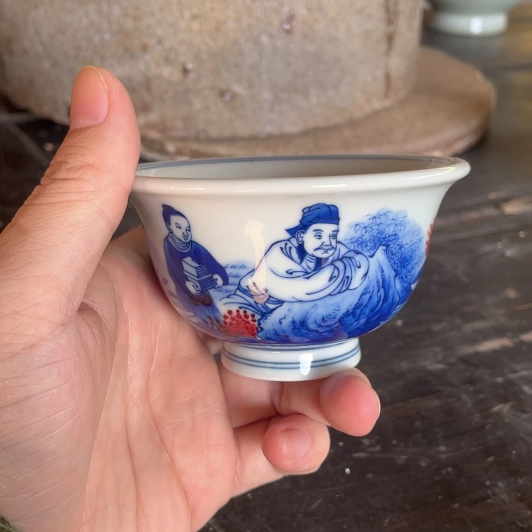 用***6青花釉里红主人杯