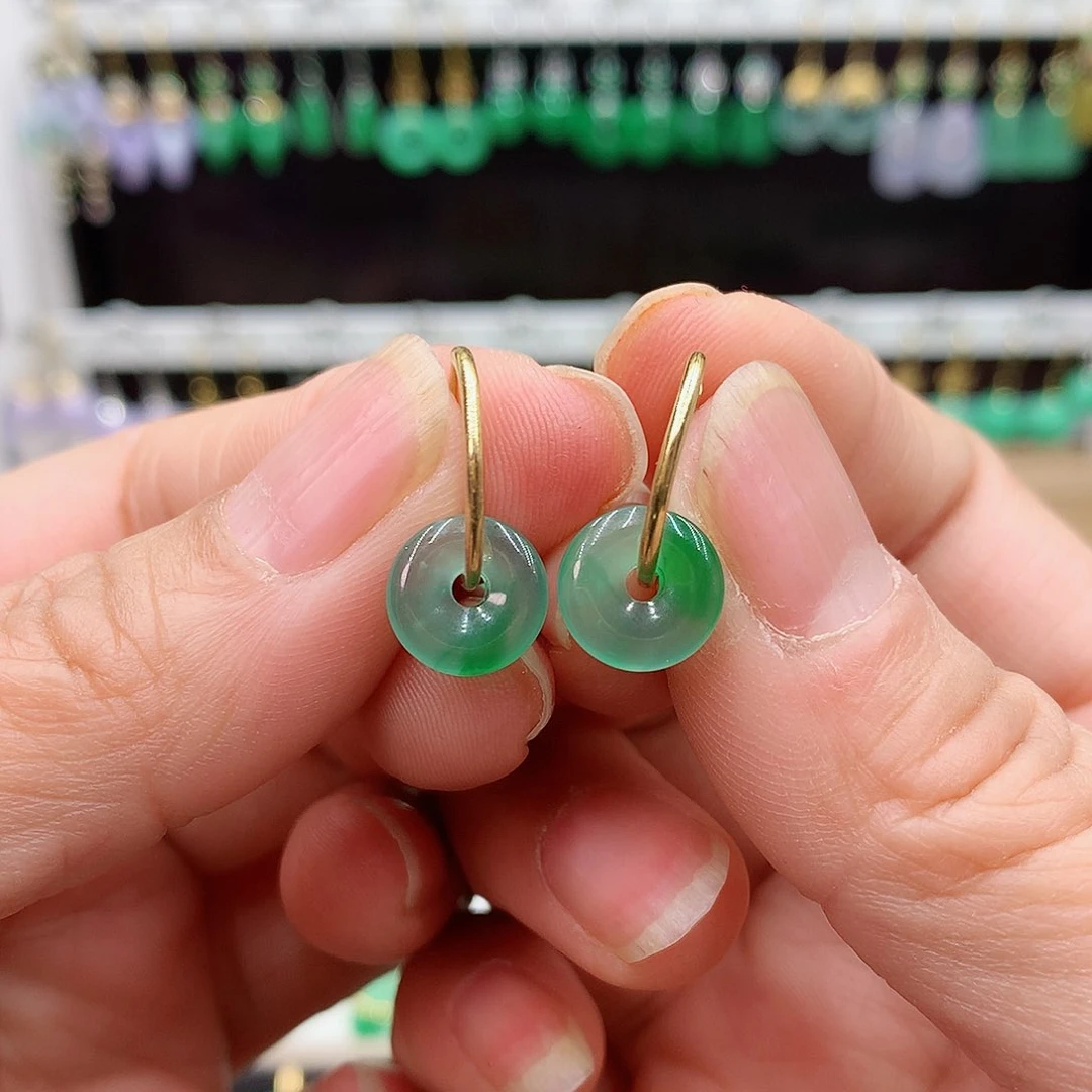 翡翠耳饰18K金镶嵌的