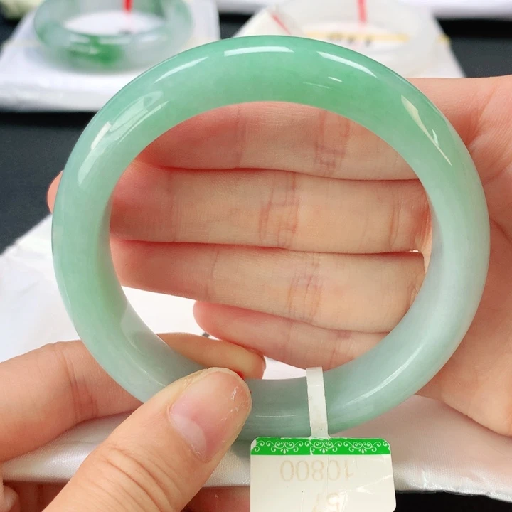 翡翠手镯未镶嵌翡翠手镯57