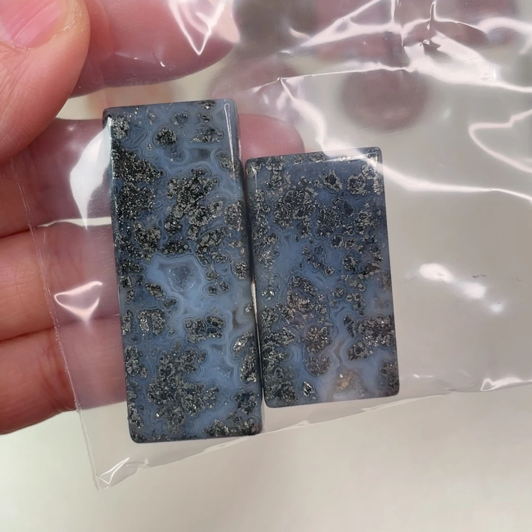 【闪购商品】未镶嵌吊坠(赠链)硅化玉月***胖