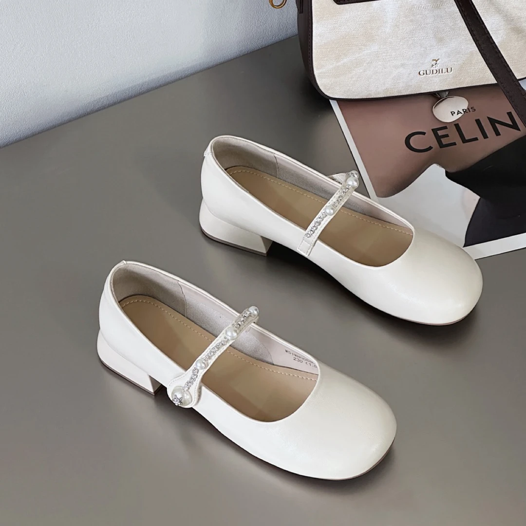 65722法式玛丽珍鞋新款爆款时尚气质平底银色单鞋配裙子小皮鞋D3