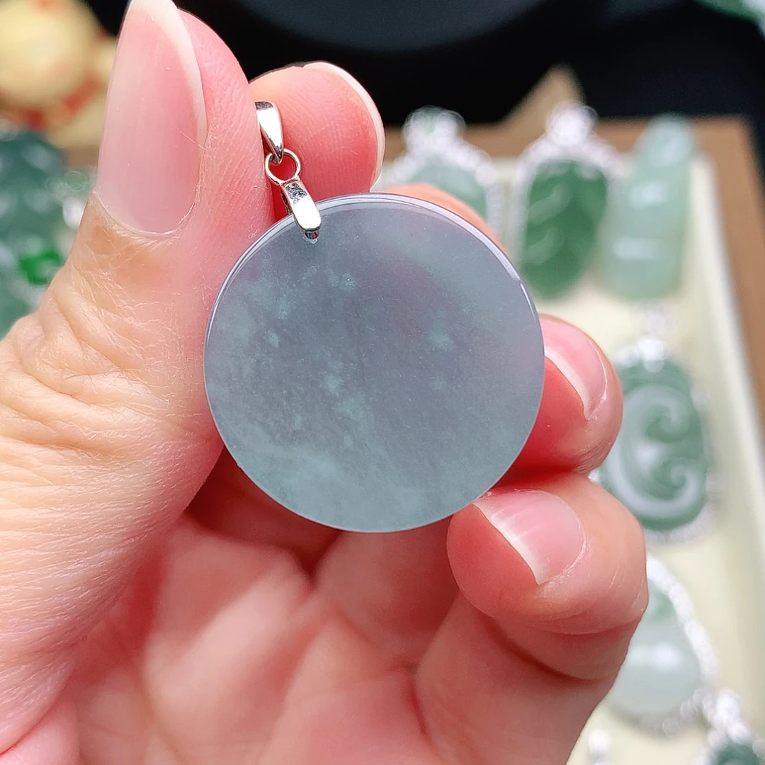 翡翠未镶嵌颈饰吊坠