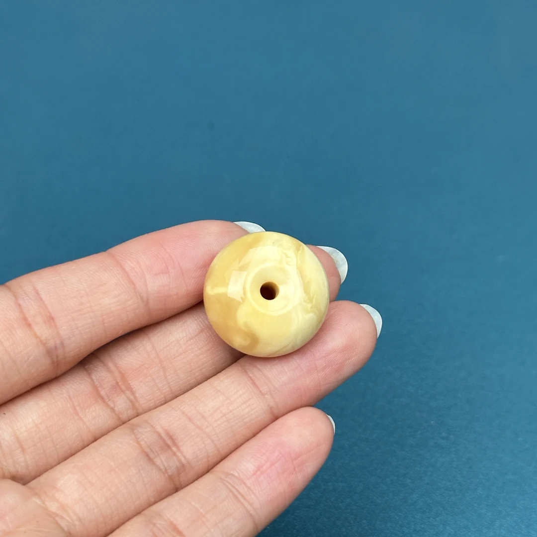 Y4778天然原矿蜜蜡 奶白蜡平安扣 20.7*11.6mm抖音基地质检发货