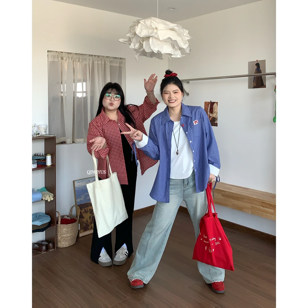 QINGYUS-复古刺绣格子衬衫微胖显瘦慵懒风休闲上衣春季大码女装