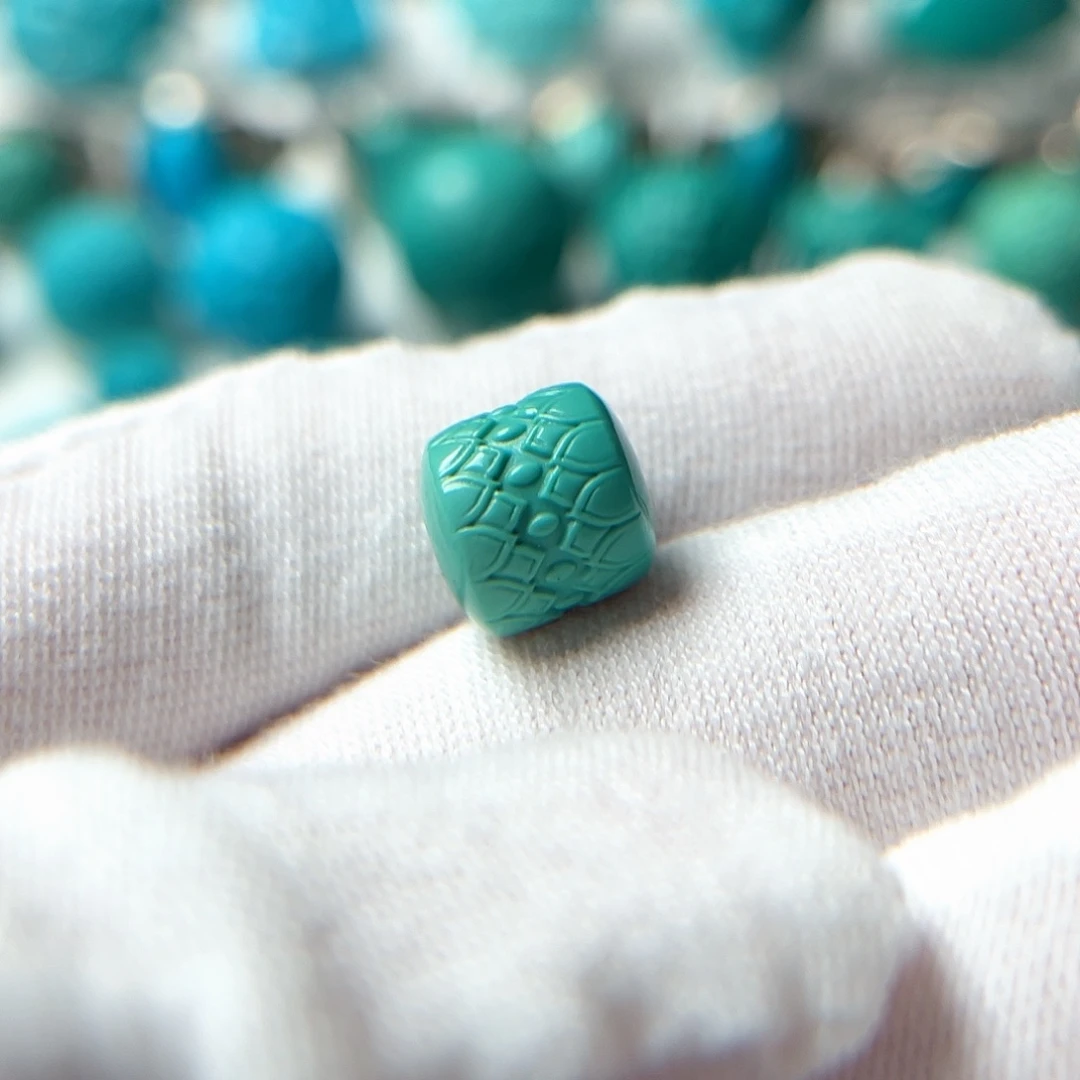 绿松石18K金镶嵌配饰