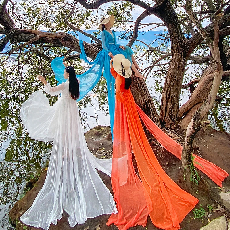 狐狸夫人度假风云南青海三亚超仙飘逸大拖尾仙女裙度假沙滩拍照