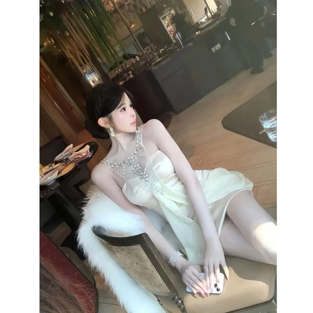 【美貌尤怜】秋冬纯欲千金风温婉大方设计感中古时尚百搭高腰连衣裙