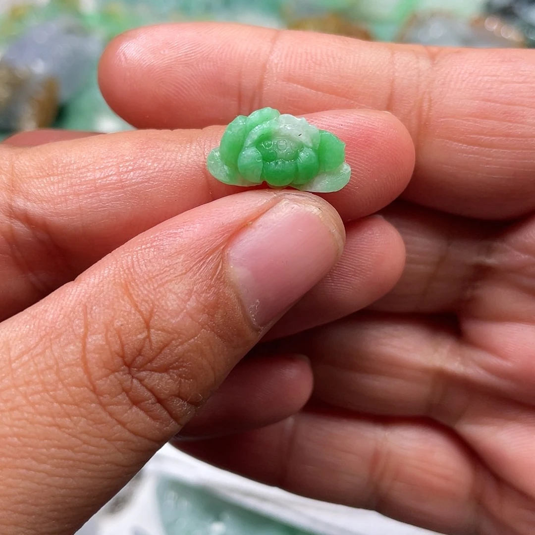 未镶嵌定制翡翠翡玉缘翡翠