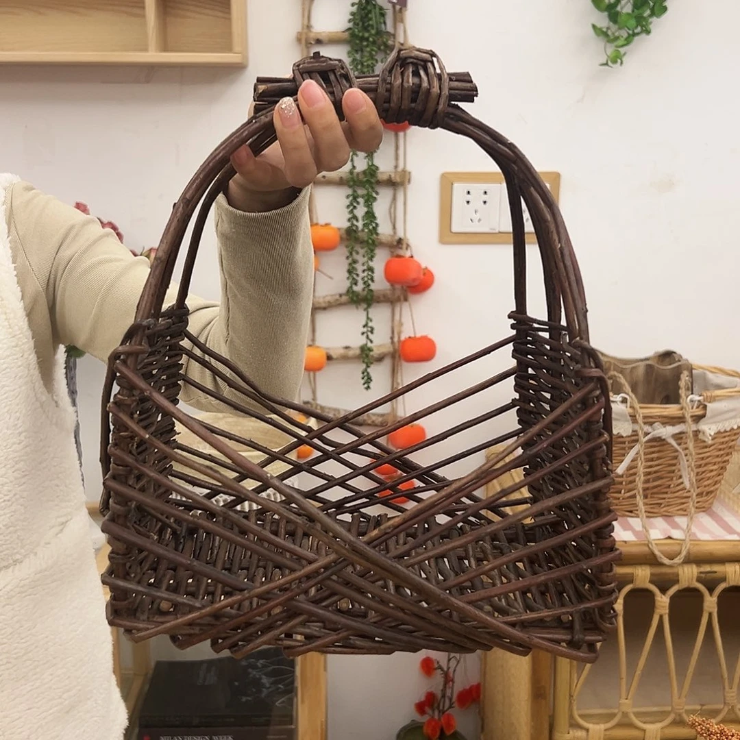 抖音直播间柳编筐拍品
