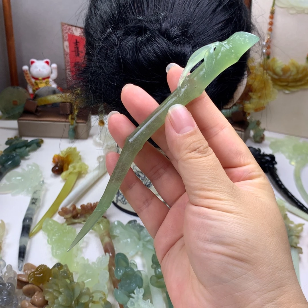 蛇纹石玉未镶嵌发饰