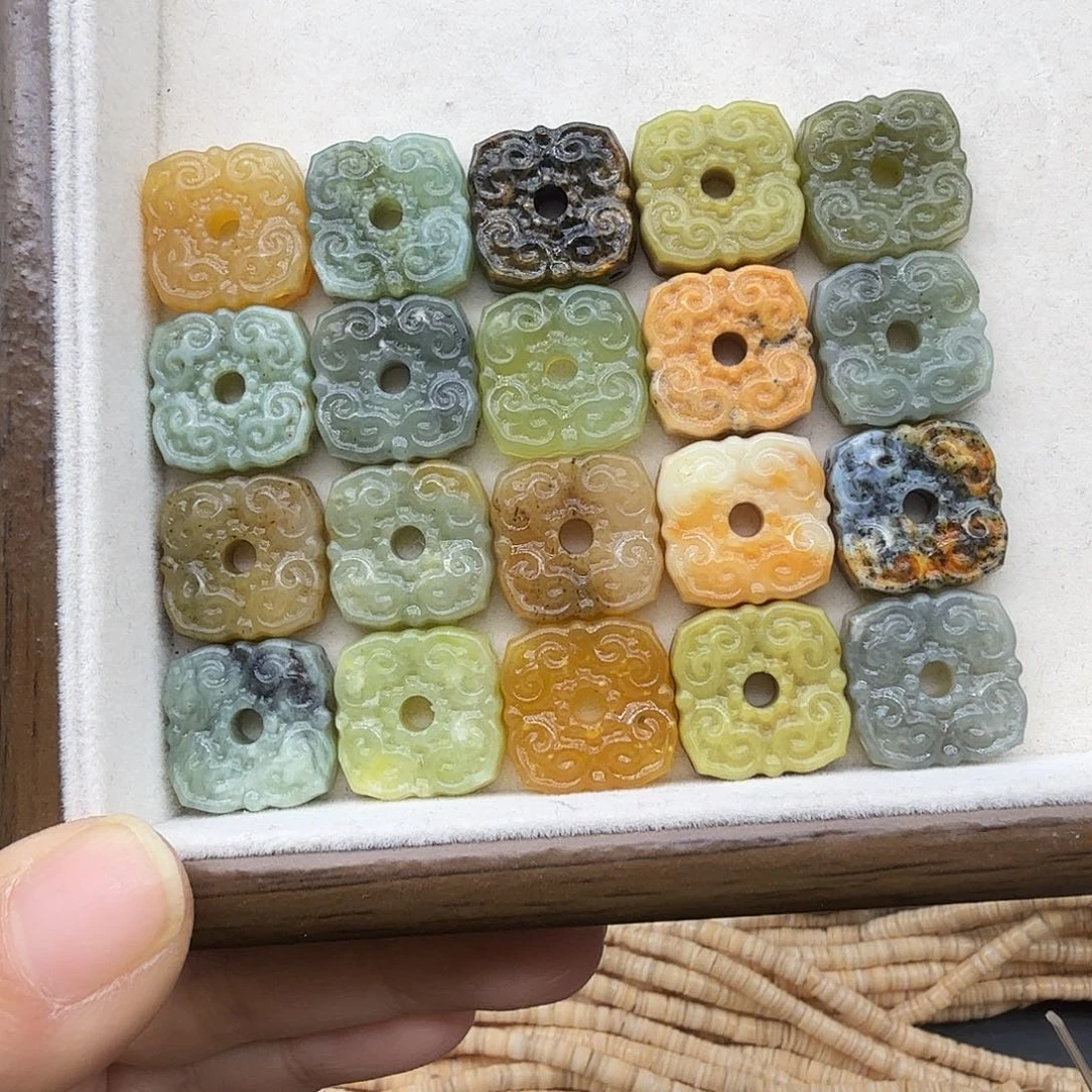 未镶嵌珠宝半成品水晶16mm老岫裕双向牛鼻孔藏扣一颗