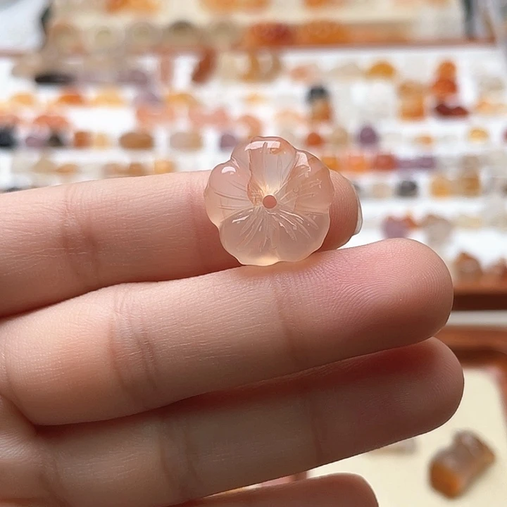 玛瑙/玉髓未镶嵌玛瑙龙纹五瓣花