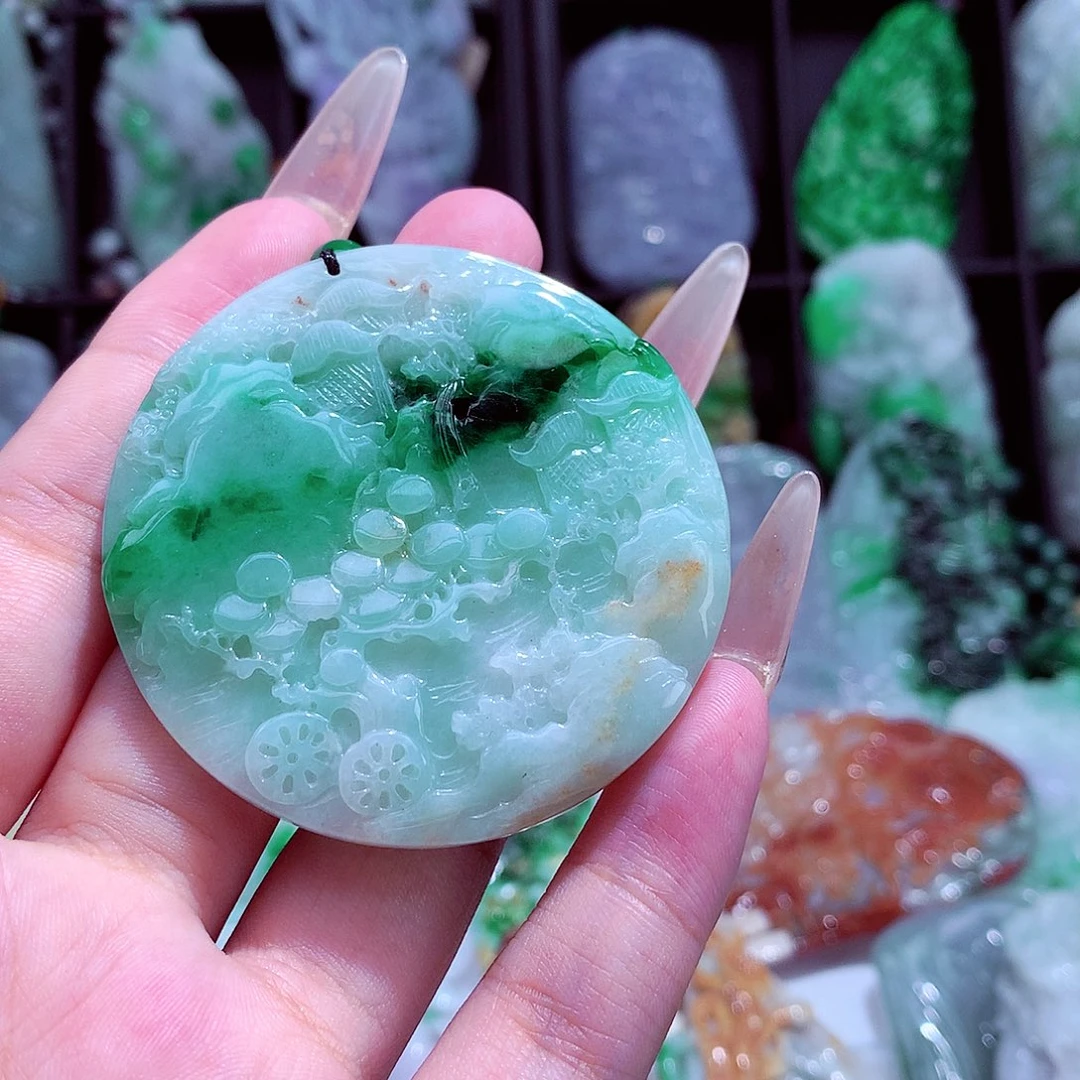 翡翠未镶嵌颈饰挂件