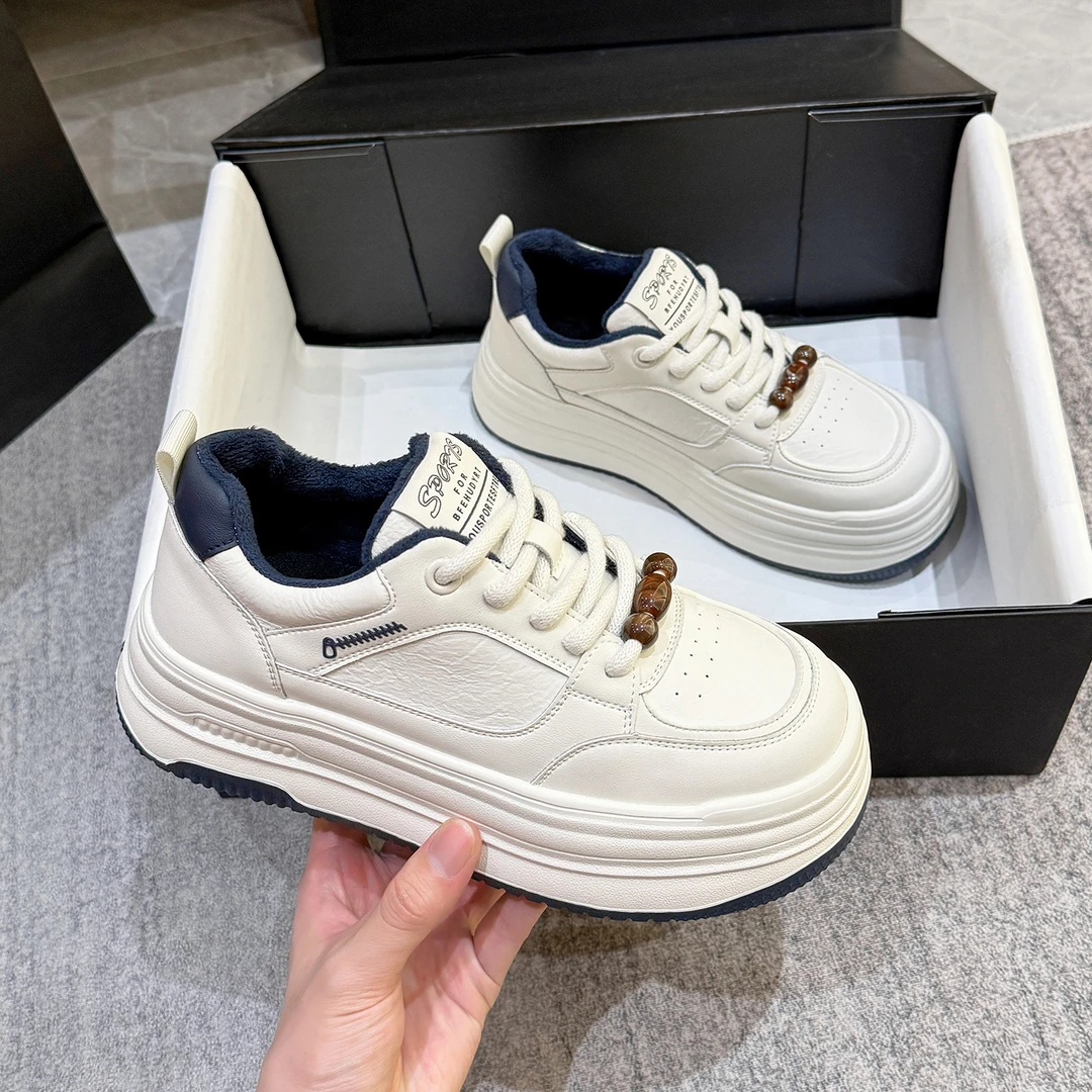 加绒小白鞋女2025冬季新款松糕厚底百搭棉鞋轻便增高学生增高板鞋