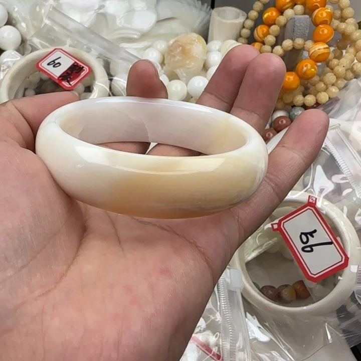 念***北大果紫檀（缅甸花梨）有裂带紫手镯42号