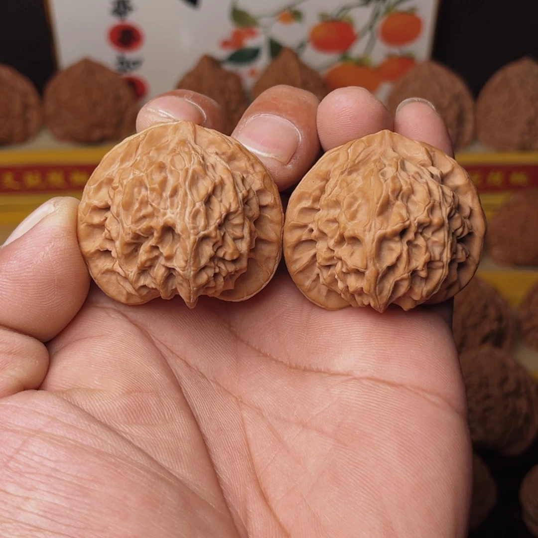 文玩核桃把件文玩核桃把件42尺宫灯