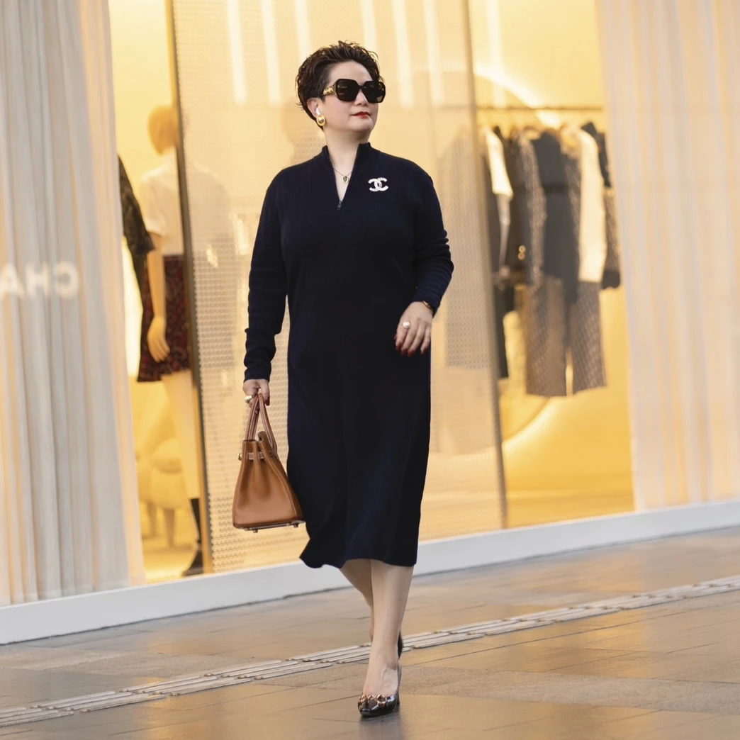 大富婆2025秋冬经典女人味修身显瘦气质V领针织衫0188