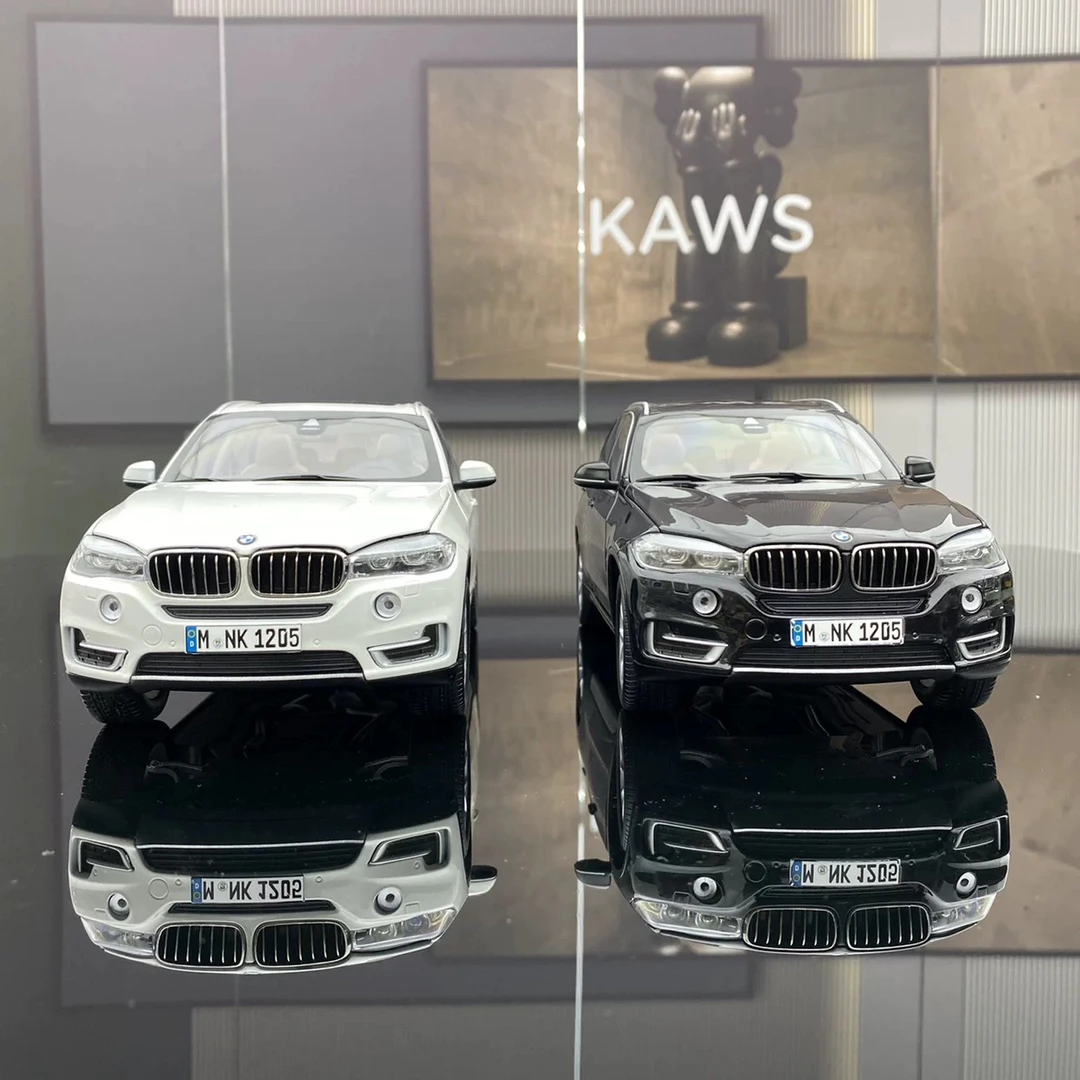 paragon1/18 宝马 BMW X5 F15 越野 SUV 合金全开汽车模型摆件