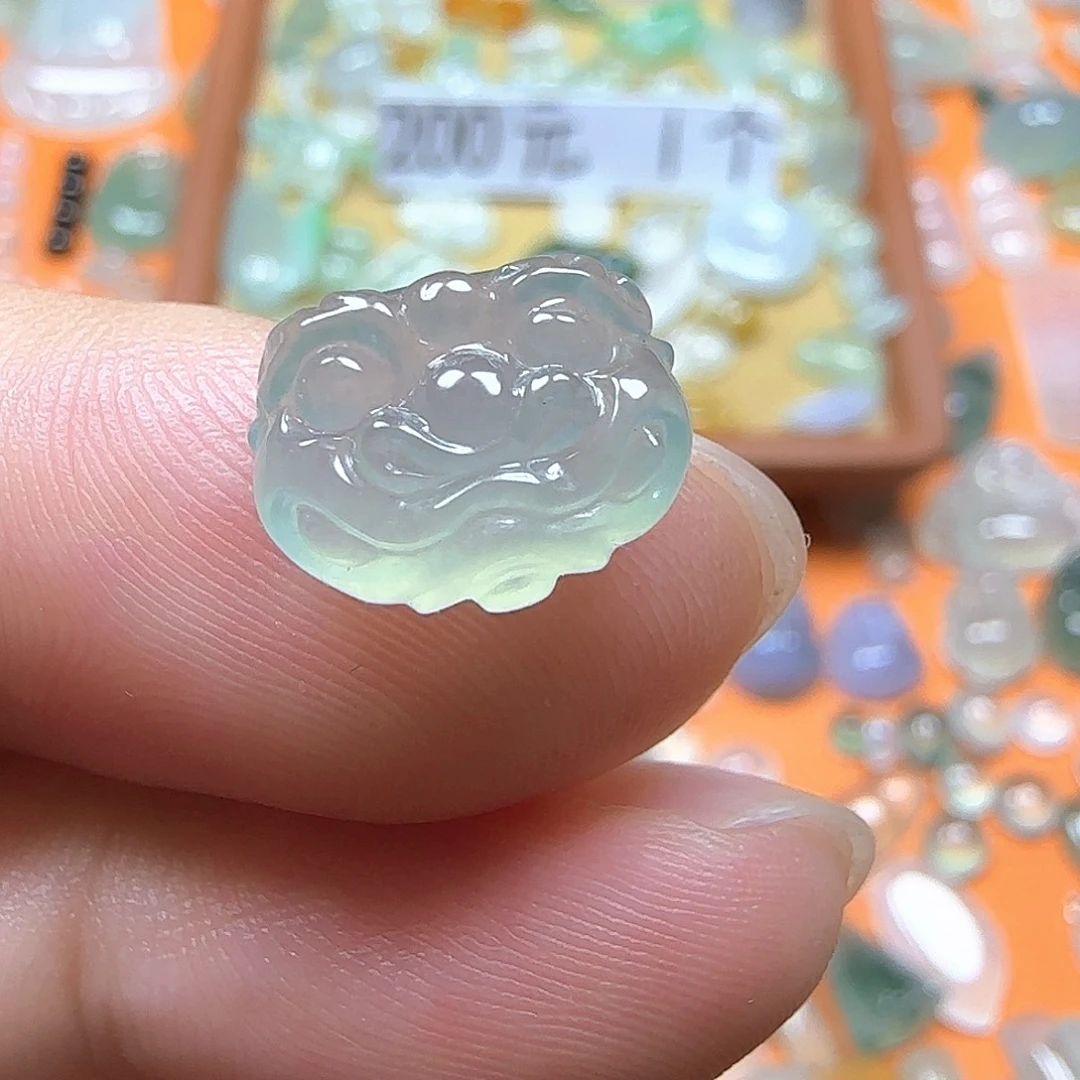 定制翡翠未镶嵌翡翠