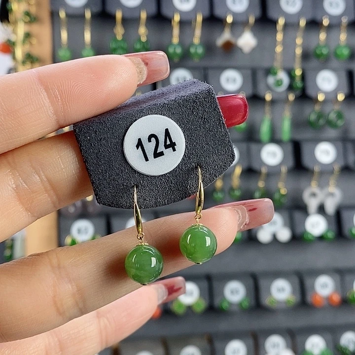 和田玉耳饰18K金镶嵌