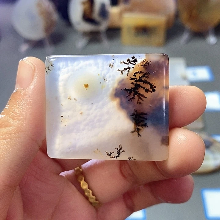 玛瑙/玉髓未镶嵌珠宝半成品