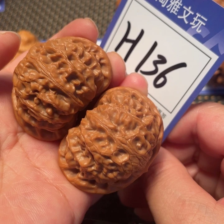 文玩核桃把件H136宫灯44