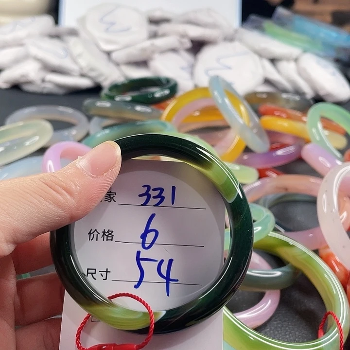 玛瑙/玉髓未镶嵌手镯