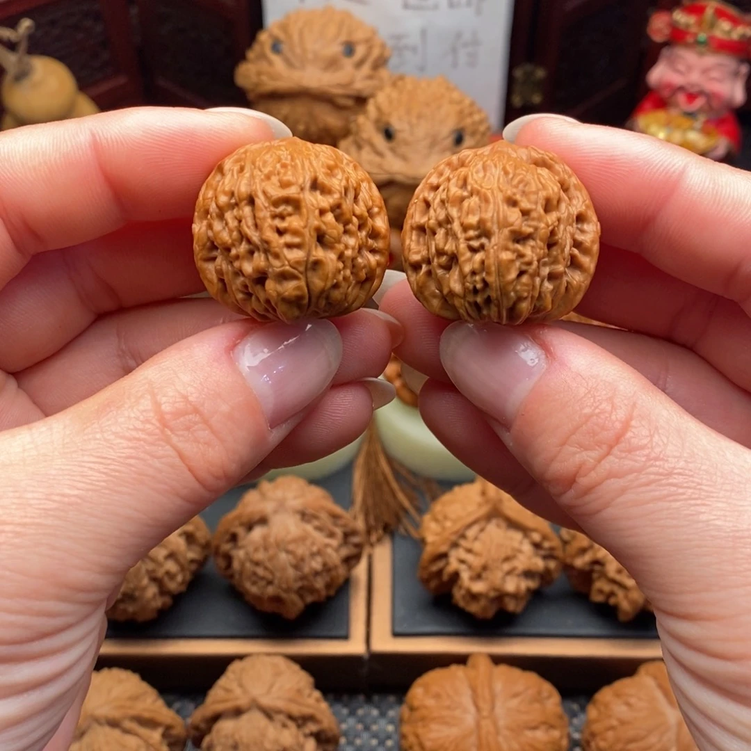 文玩核桃把件野生果小楼手捻29.5尺