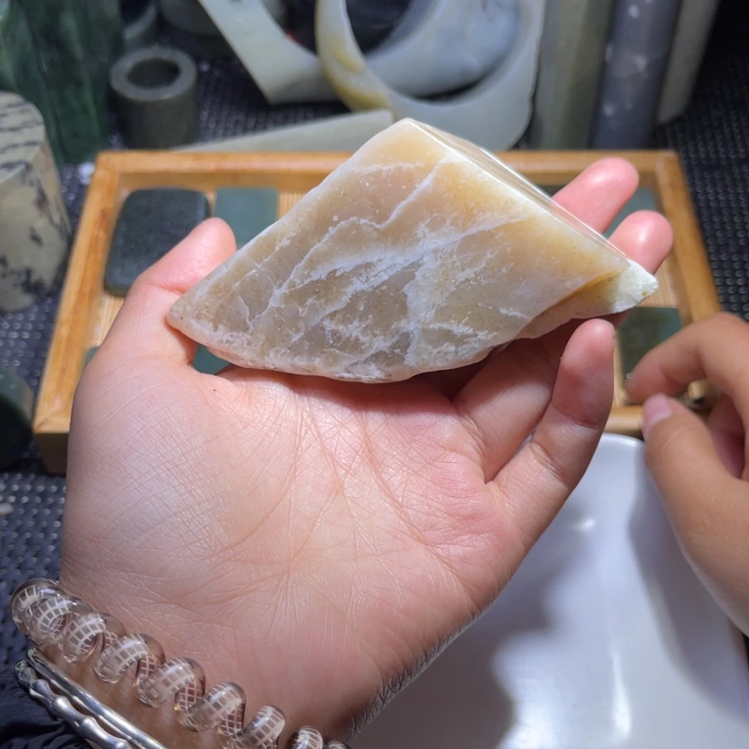 未镶嵌和田玉珠宝半成品