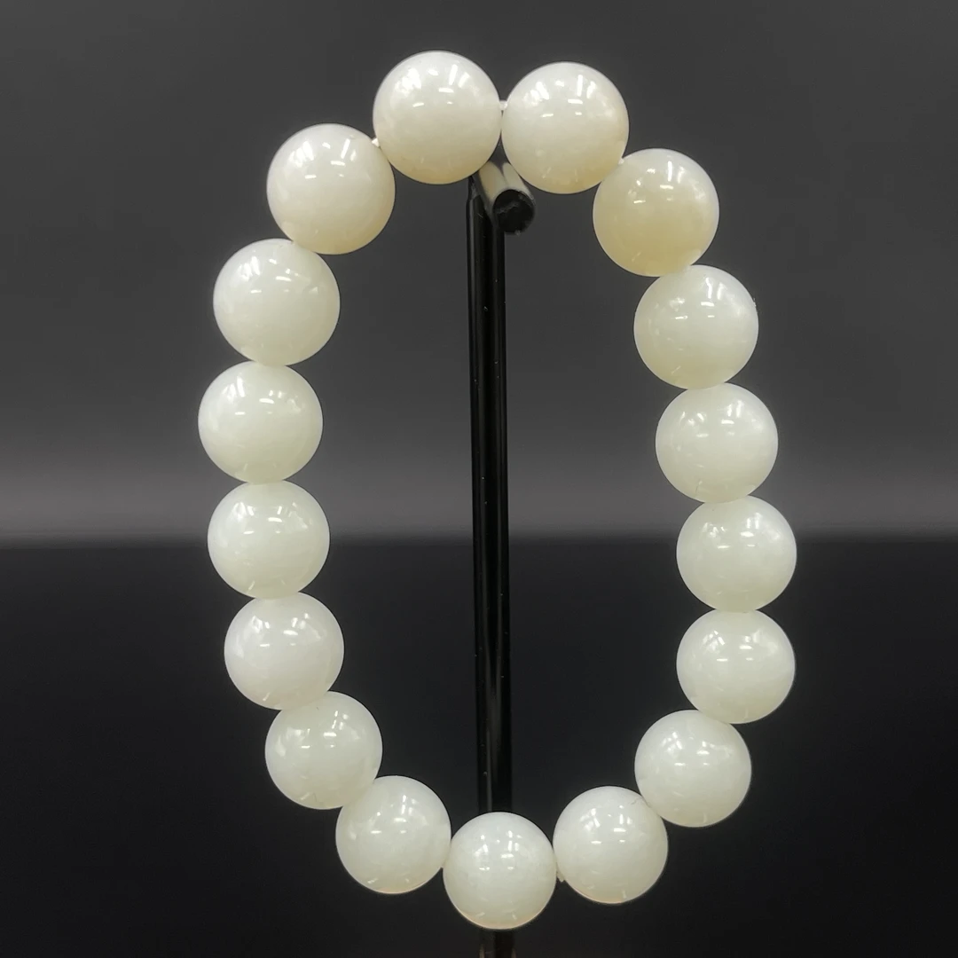 0104GY8662和田玉手串