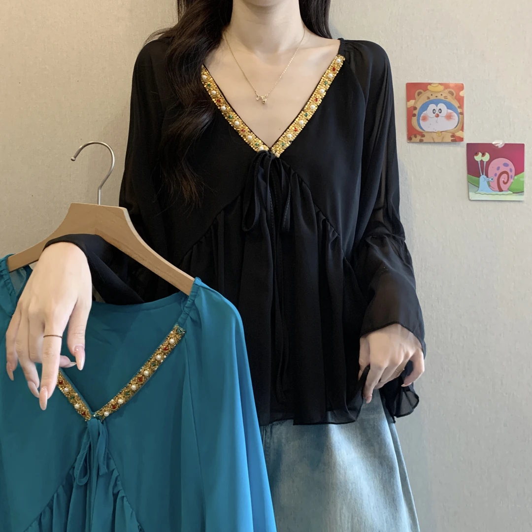 高级感重工镶钻法式V领雪纺衫女夏大码胖MM独特漂亮遮肚显瘦上衣